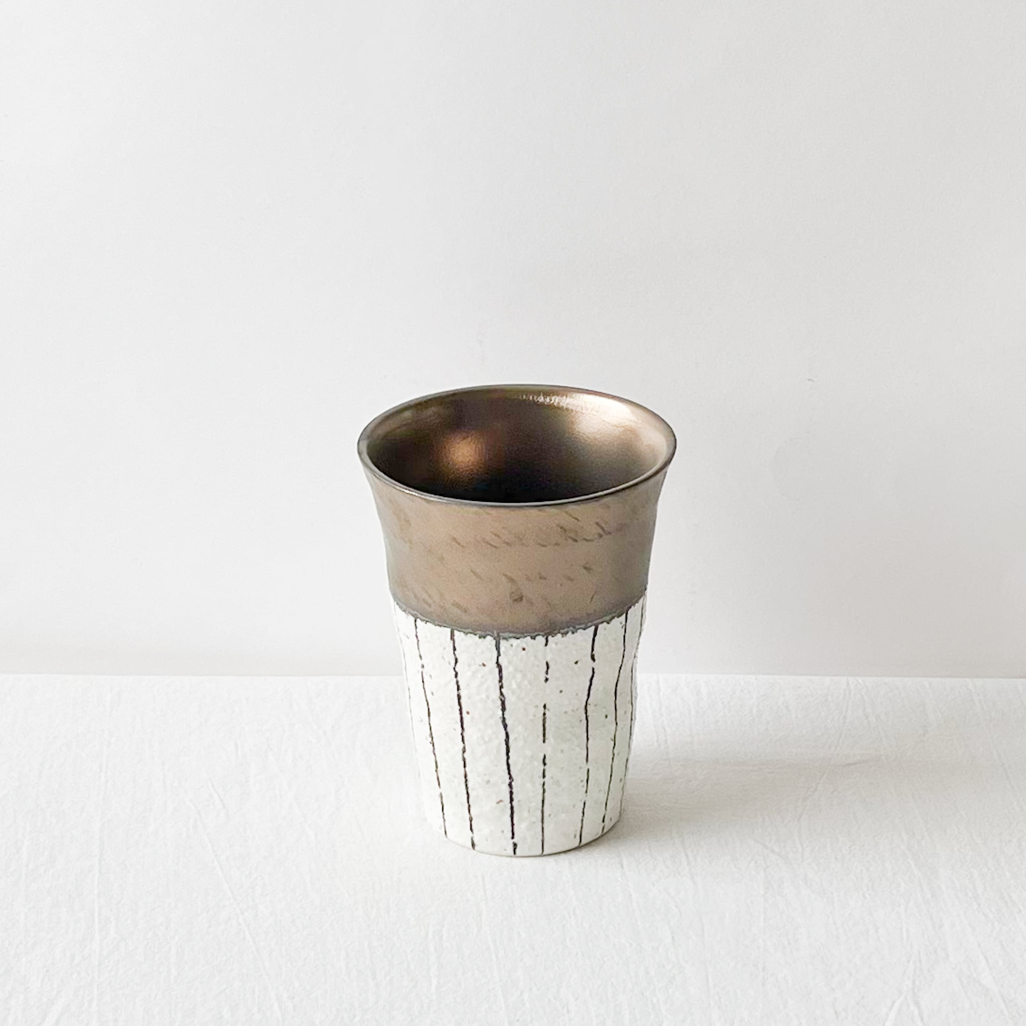 レンジOK 十草金彩フリーカップ【ホワイト】 | Kamani | 多治見で営む