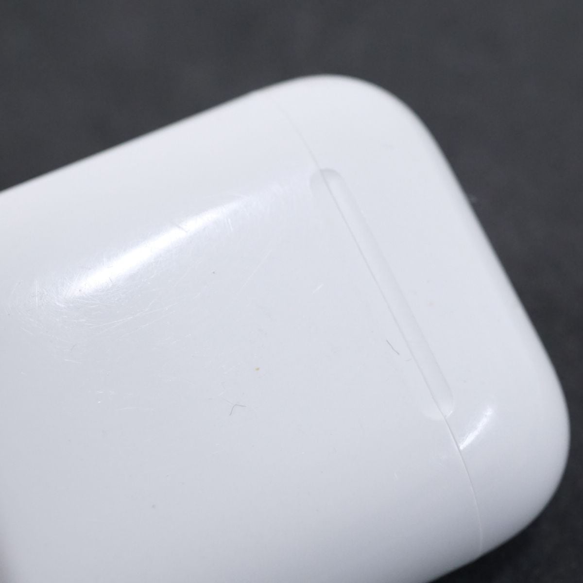 Apple AirPods with Charging Case エアーポッズ 充電ケースのみ 第二