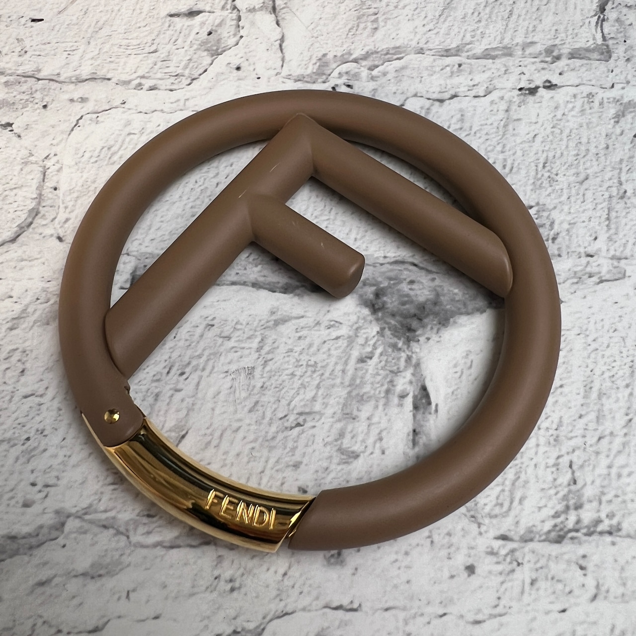FENDI フェンディ キーホルダー ブラウン A-12119
