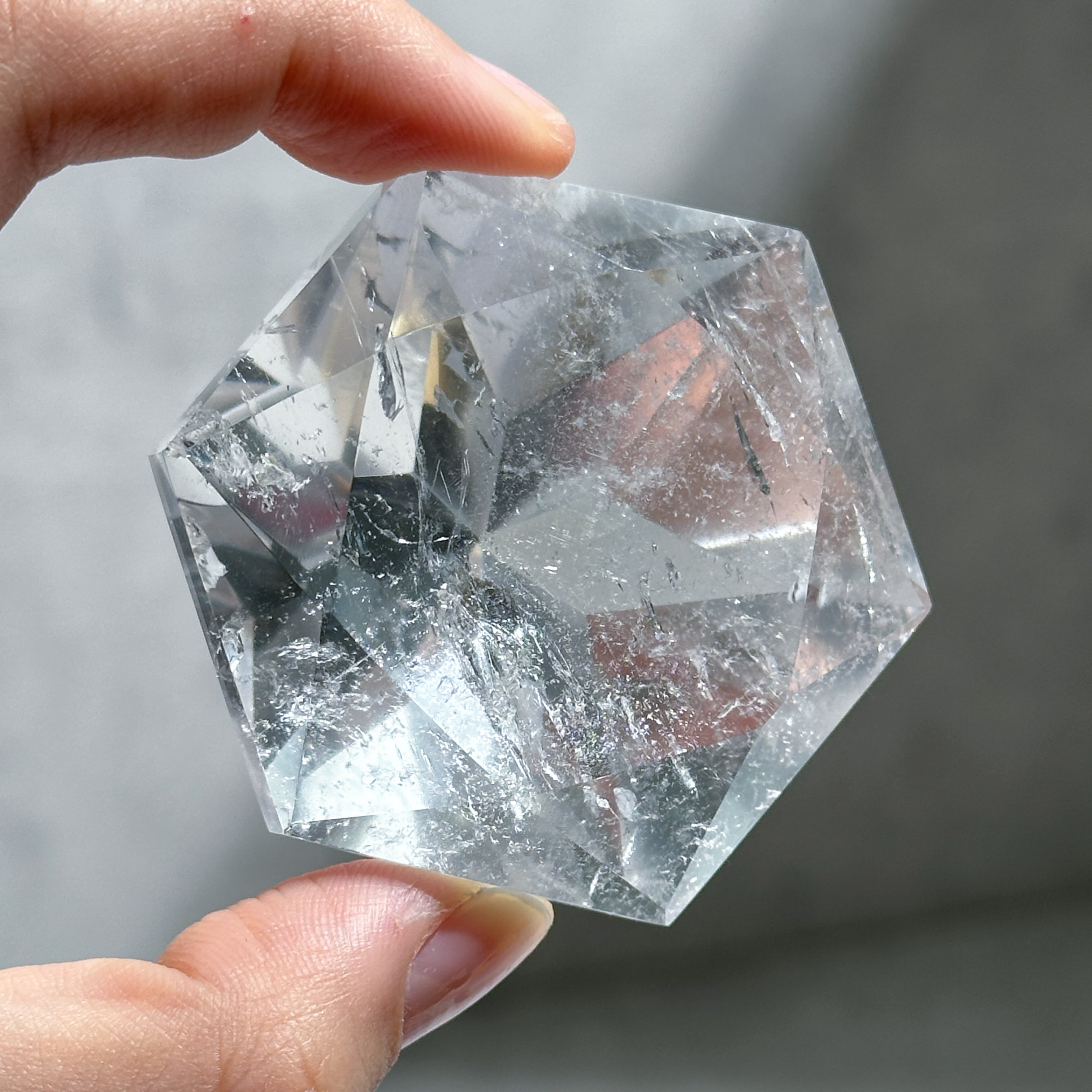 虹◎【高品質】ミナスジェライス産クリアクォーツ ダイヤモンドカット63◇Clear Quartz Diamond◇天然石・鉱物・パワーストーン