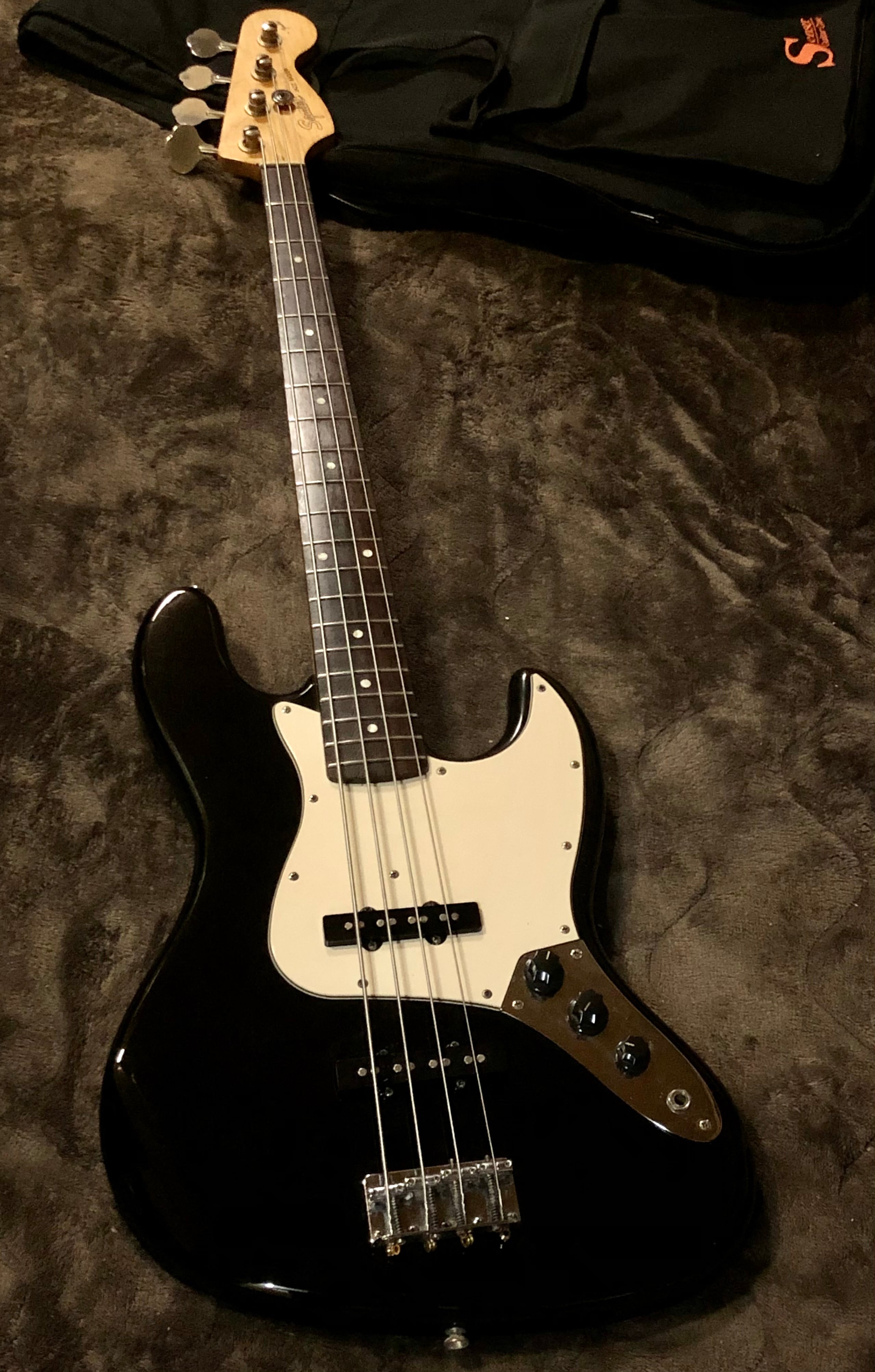 SOLD / 2003 SQUIER by FENDER JAZZ BASS / Black | HighHopesGTR