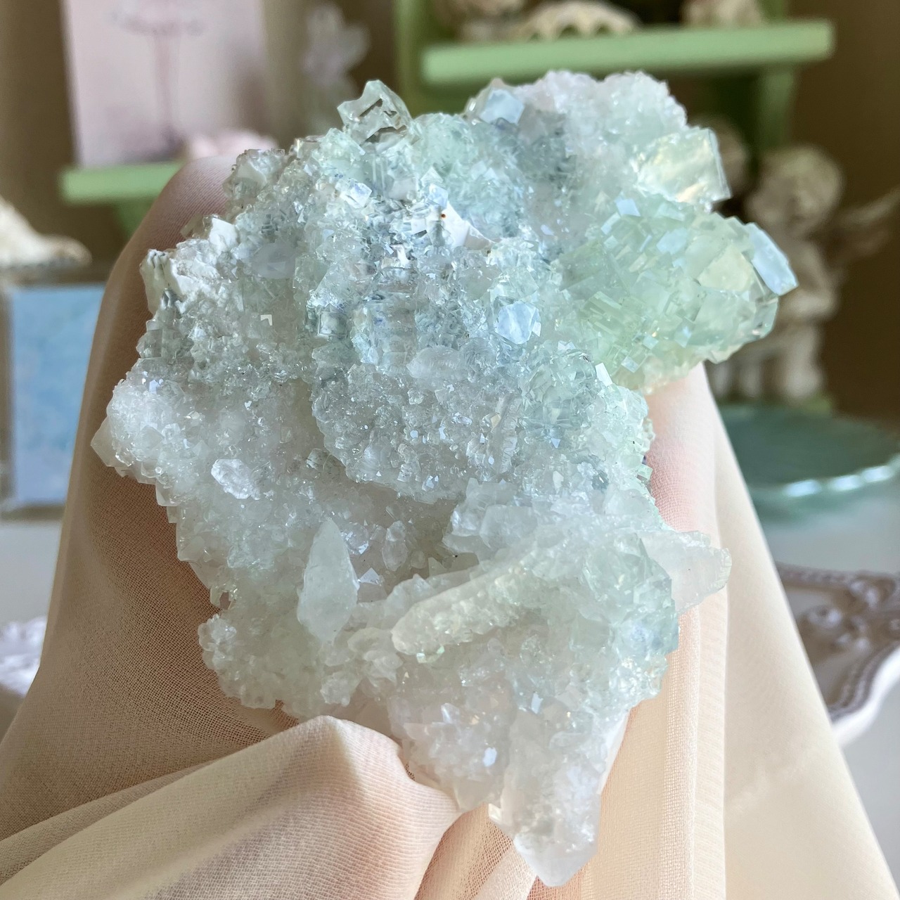シャンファーリンフローライト原石 | Crystal Lilly