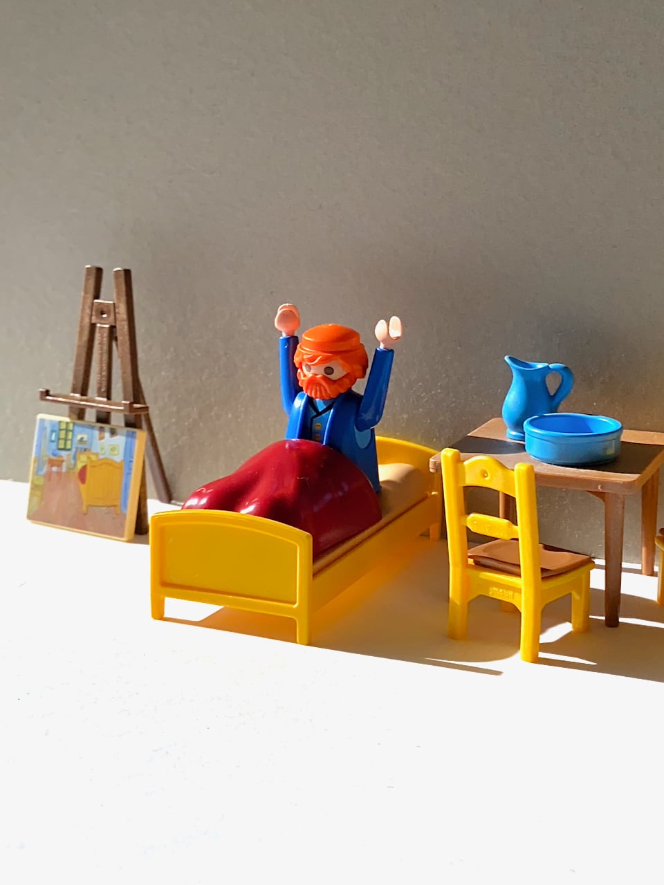 Van Gogh and The Bedroom as a Playmobil 70687 set