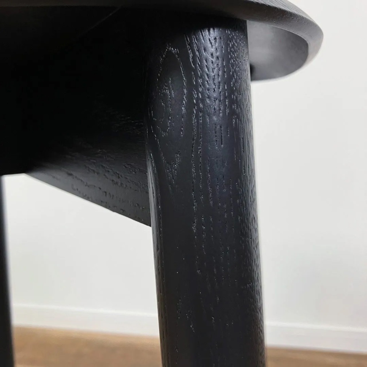 HAY SOFT EDGE 82 BAR STOOL LOW BLACK スツール ブラック【未使用品・開封済み】【中古】【160サイズ】