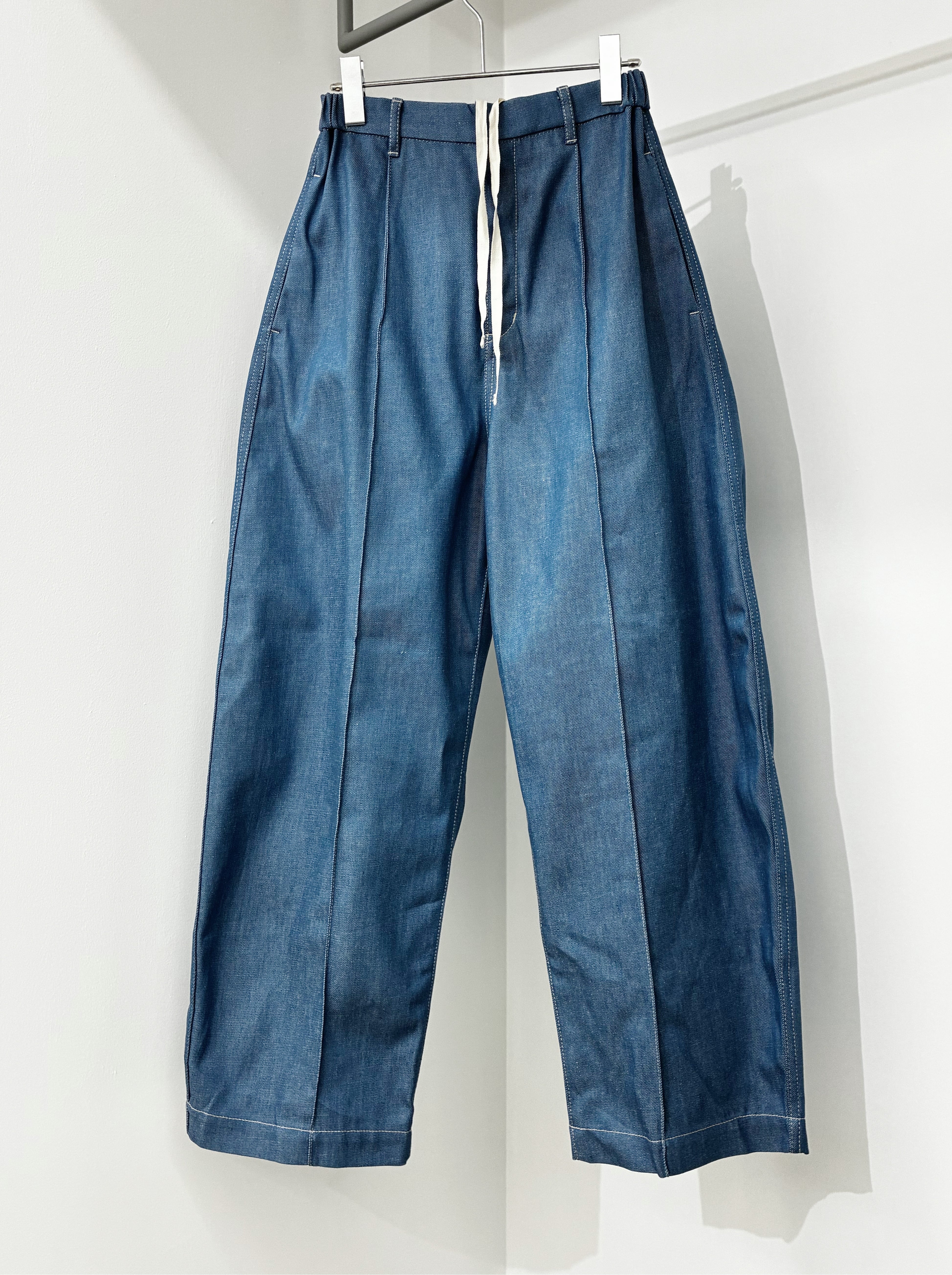 TENNE HANDCRAFTED MODERN | doodle