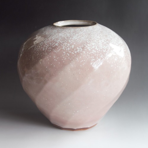 窯変白萩刀刻壺