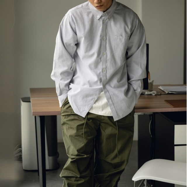 ラウンドカットヘムピンストライプシャツ vi1528