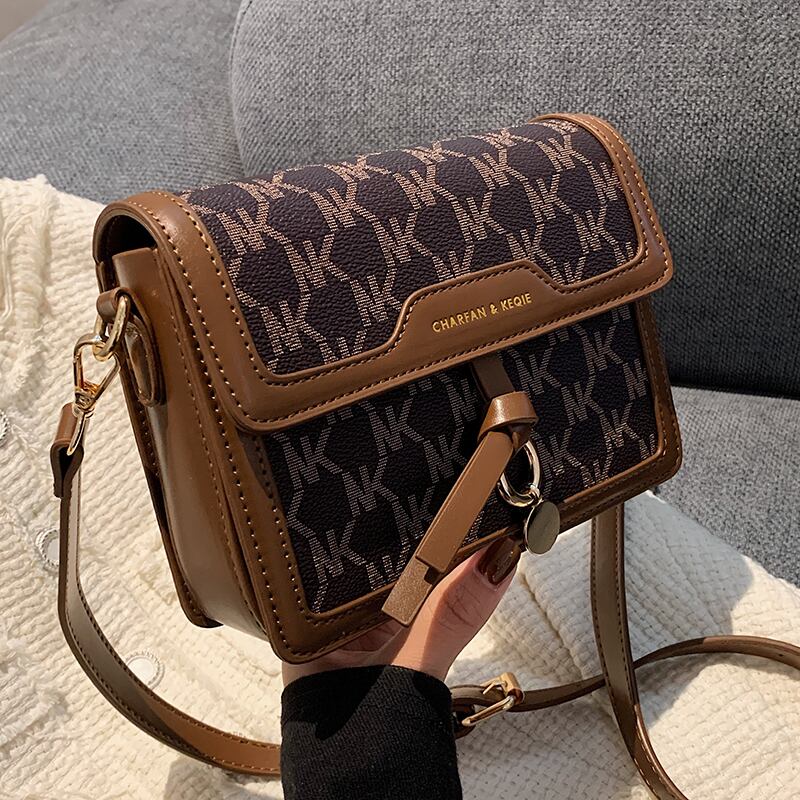 オータムウィンター 秋物 冬物 スクウェア メッセンジャーバッグ Tiancai_Wing_Bag47425943127