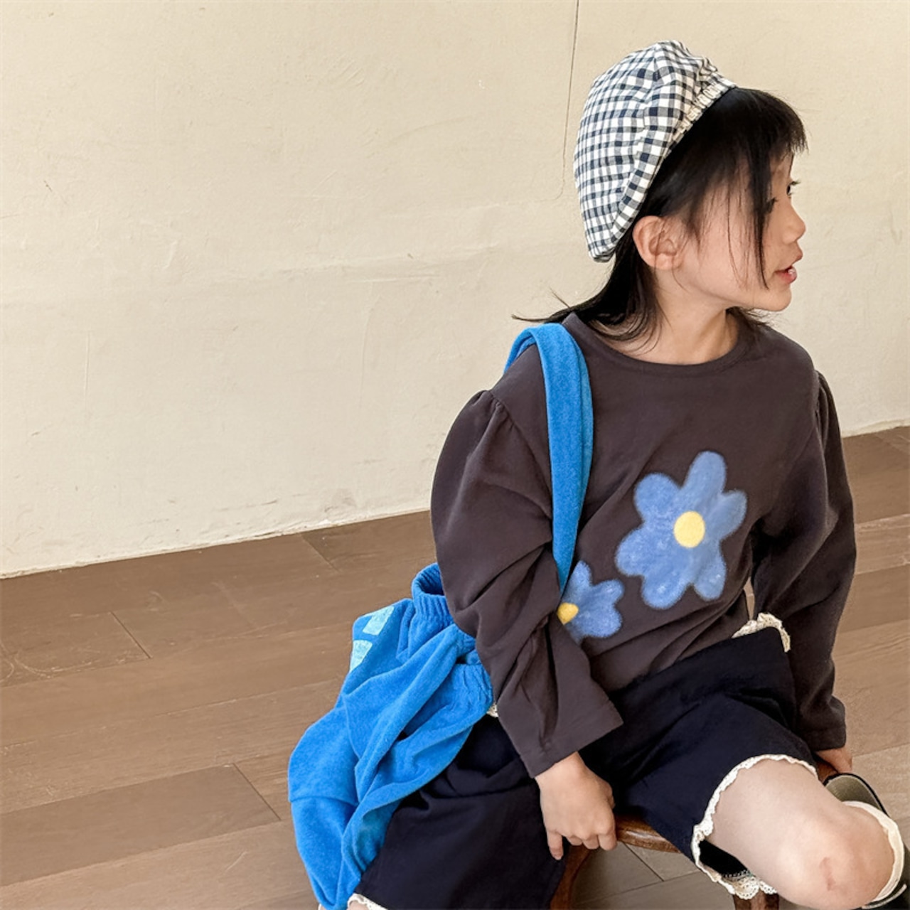 秋レース裾花柄Tシャツ