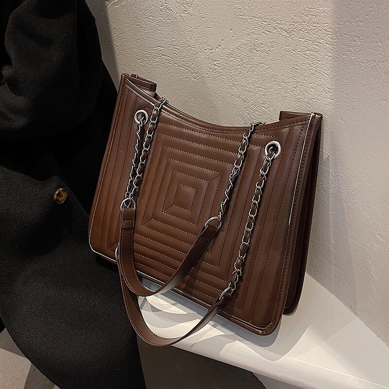 オータムウィンタースタンダードチェーン シングル レトロ 秋物 冬物 トートバッグ メッセンジャーバッグ 手作りハンドバック10686727357