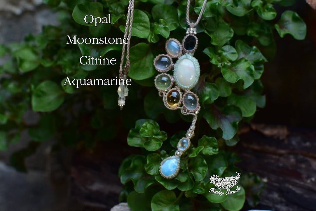 トパーズとオパール天然石のしずく★マクラメペンダント opal003