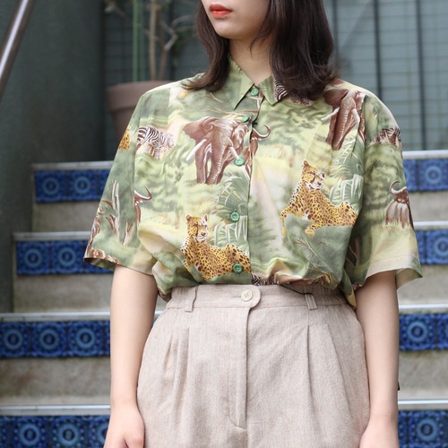 RETRO VINTAGE HALF SLEEVE ANIMAL PATTERNED SHIRT/レトロ古着アニマル半袖シャツ