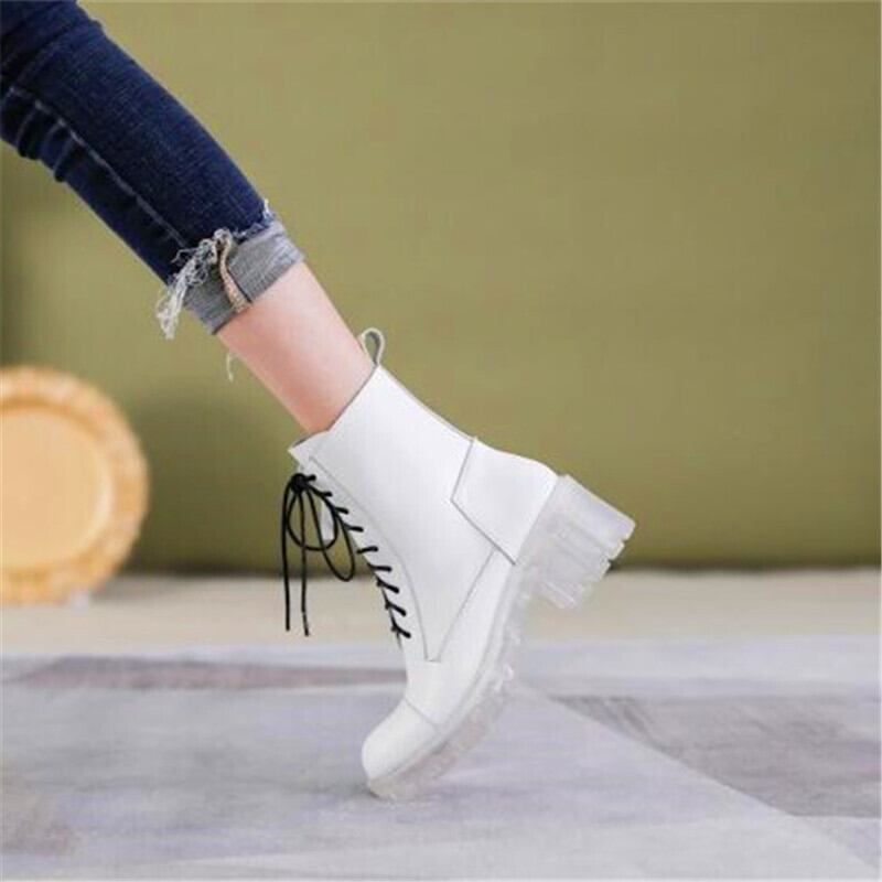 【新作】【送料無料】 スタイルの女性の高められた厚い底のゼリーヒールブーツ黒と白のクロスストラップブーツ冬の女性のファッションブーツ ホワイト ブラック 靴 シューズ ウィンター 冬物 10b332546506765