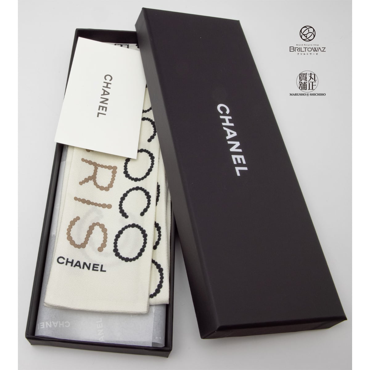 新品　Chanel シャネル　白　スカーフ　未使用発送は箱なしで発送します