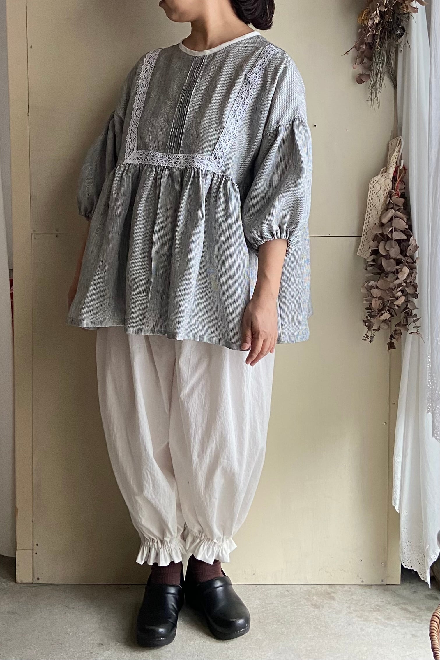 ドロワーズパンツ コットンリネン オフホワイト | Lily andantino