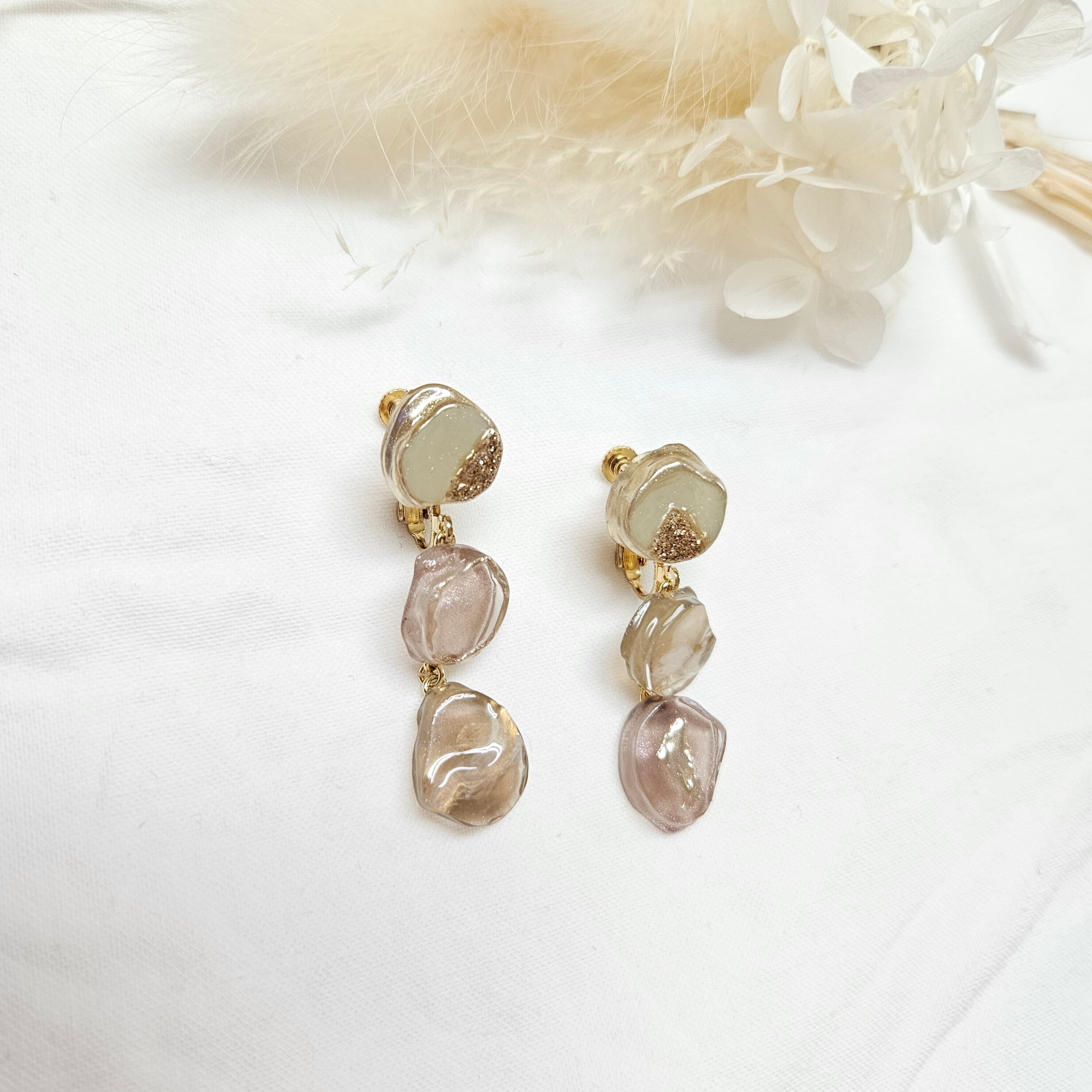 ジェルネイル : 三連 イヤリング