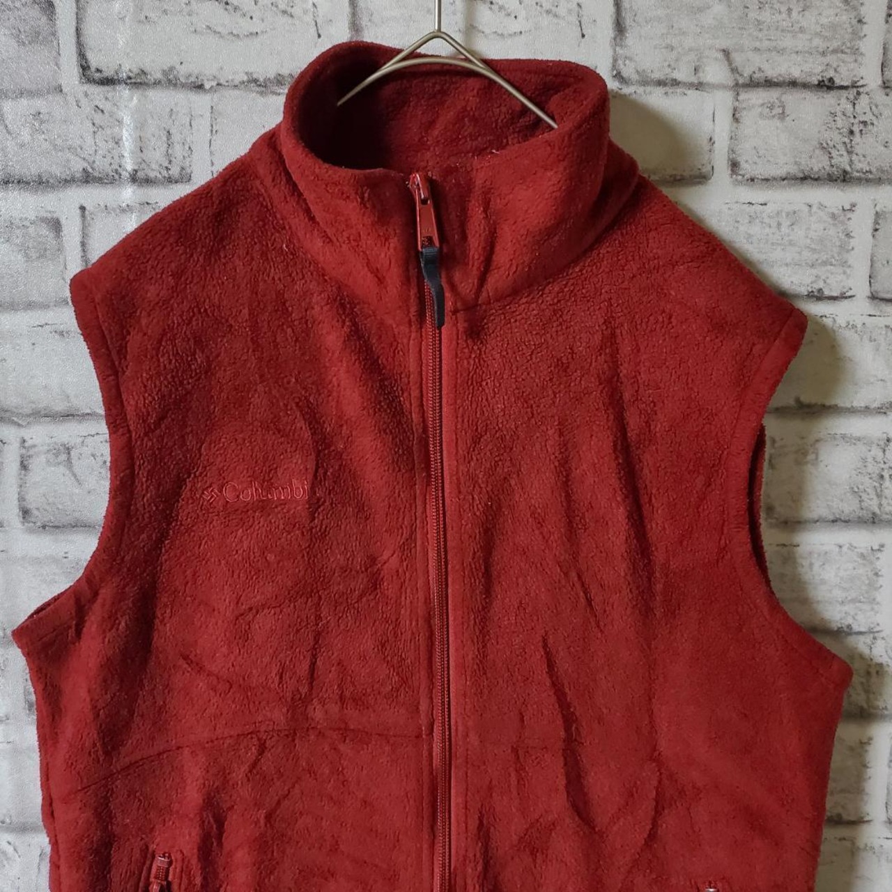 【コロンビア】海外製　ベスト　赤　レトロ　USED