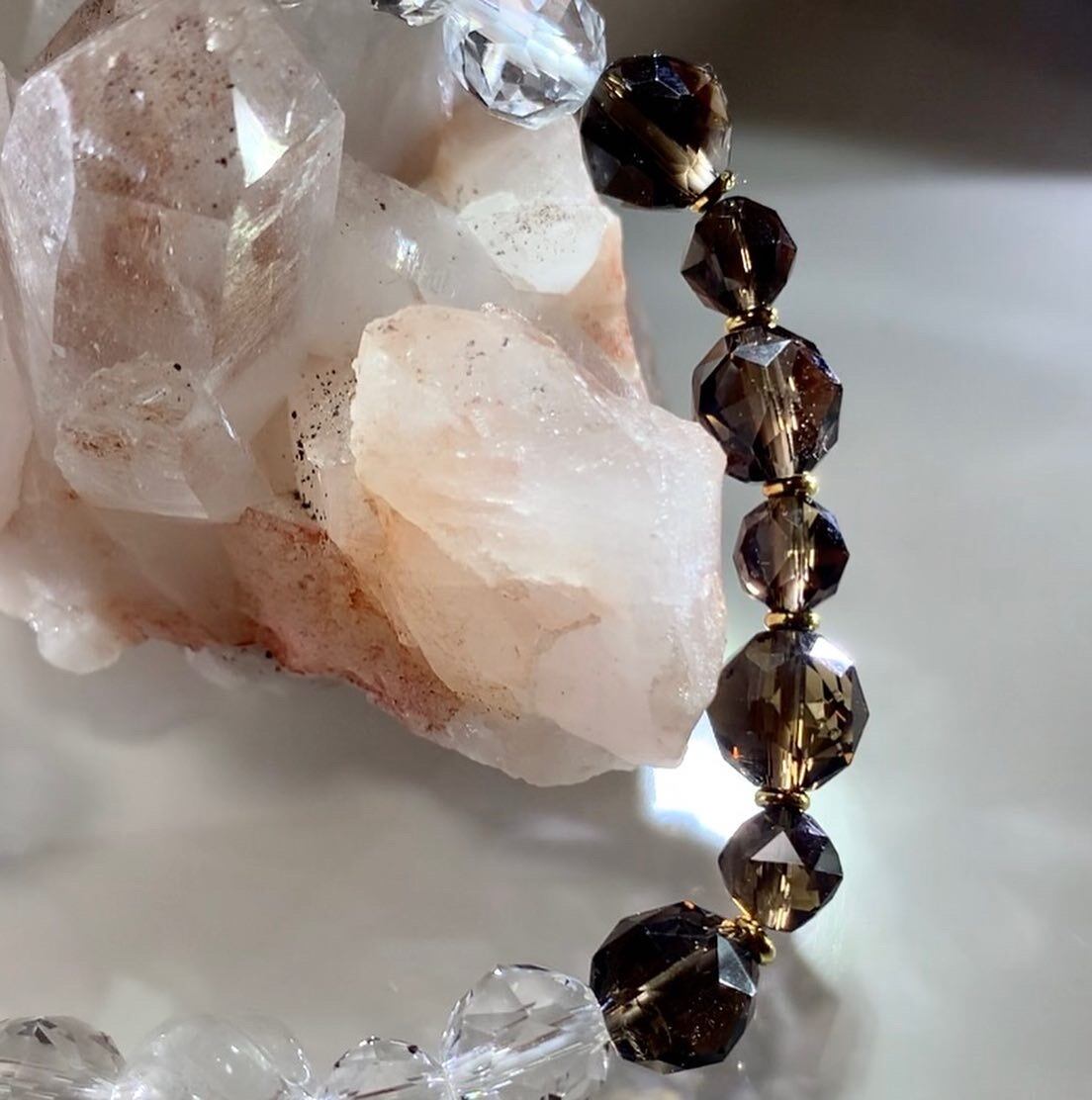 金運☆魔除】レインボー☆スモーキークォーツ☆天然石パワーストーン