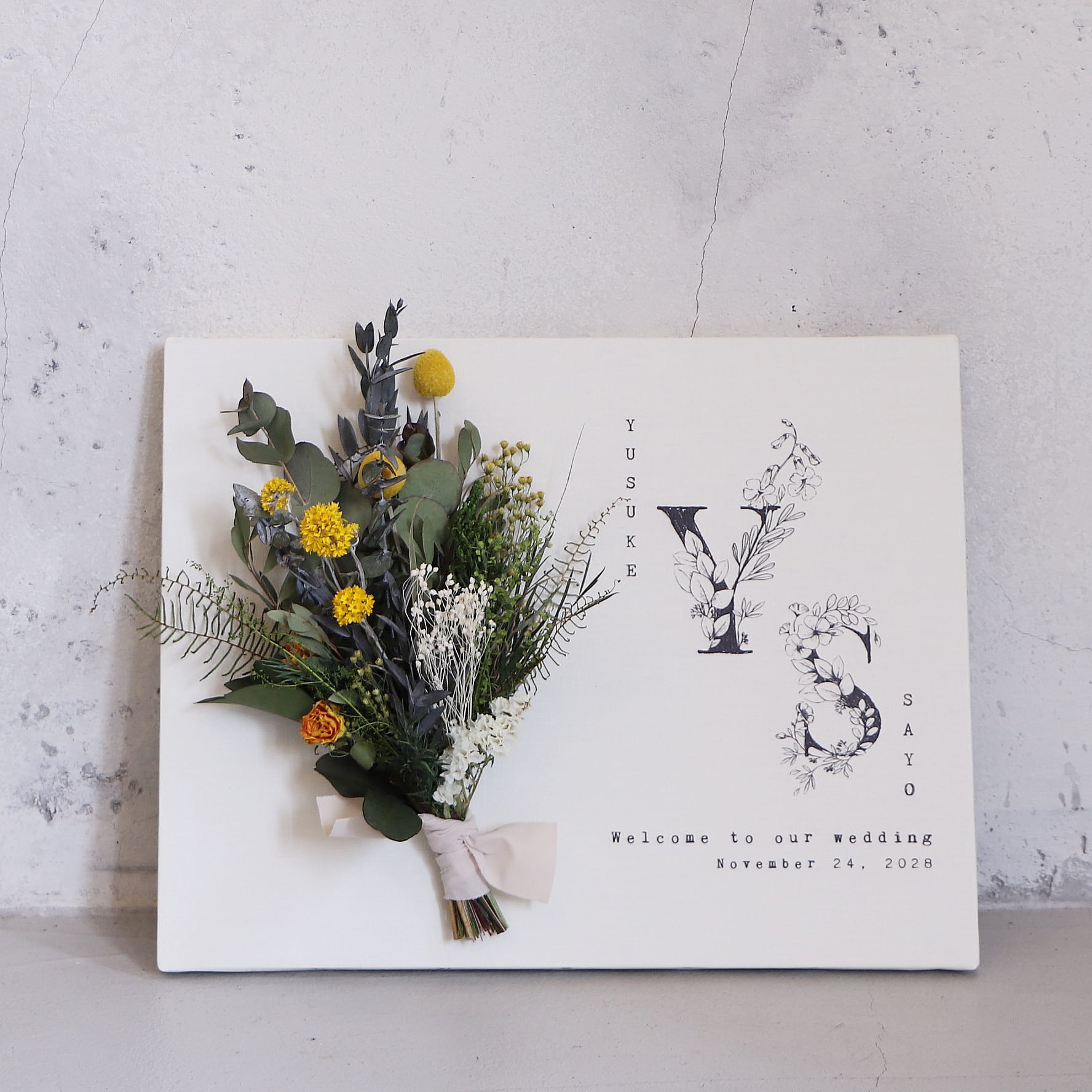 フラワーウェルカムボード イニシャル <グリーン&イエロー> │結婚式