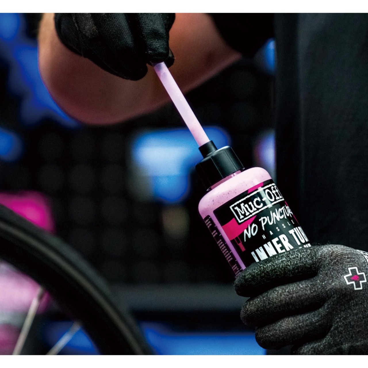 Muc-Off / NO PUNCTURE HASSLE INNERTUBE SEALANT 300ml