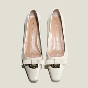 スクエアトゥリボンパンプス　A2663