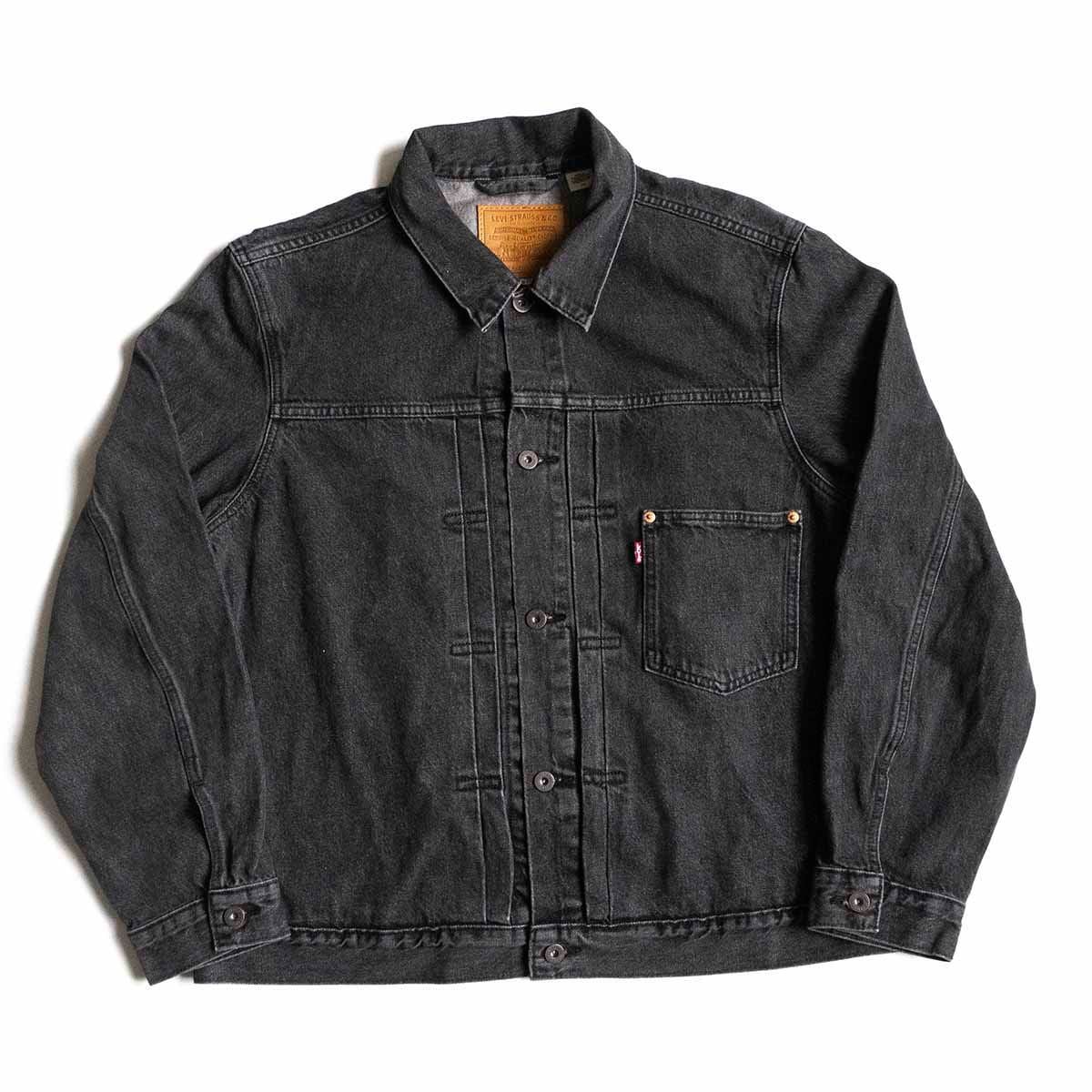 美品】 LEVI