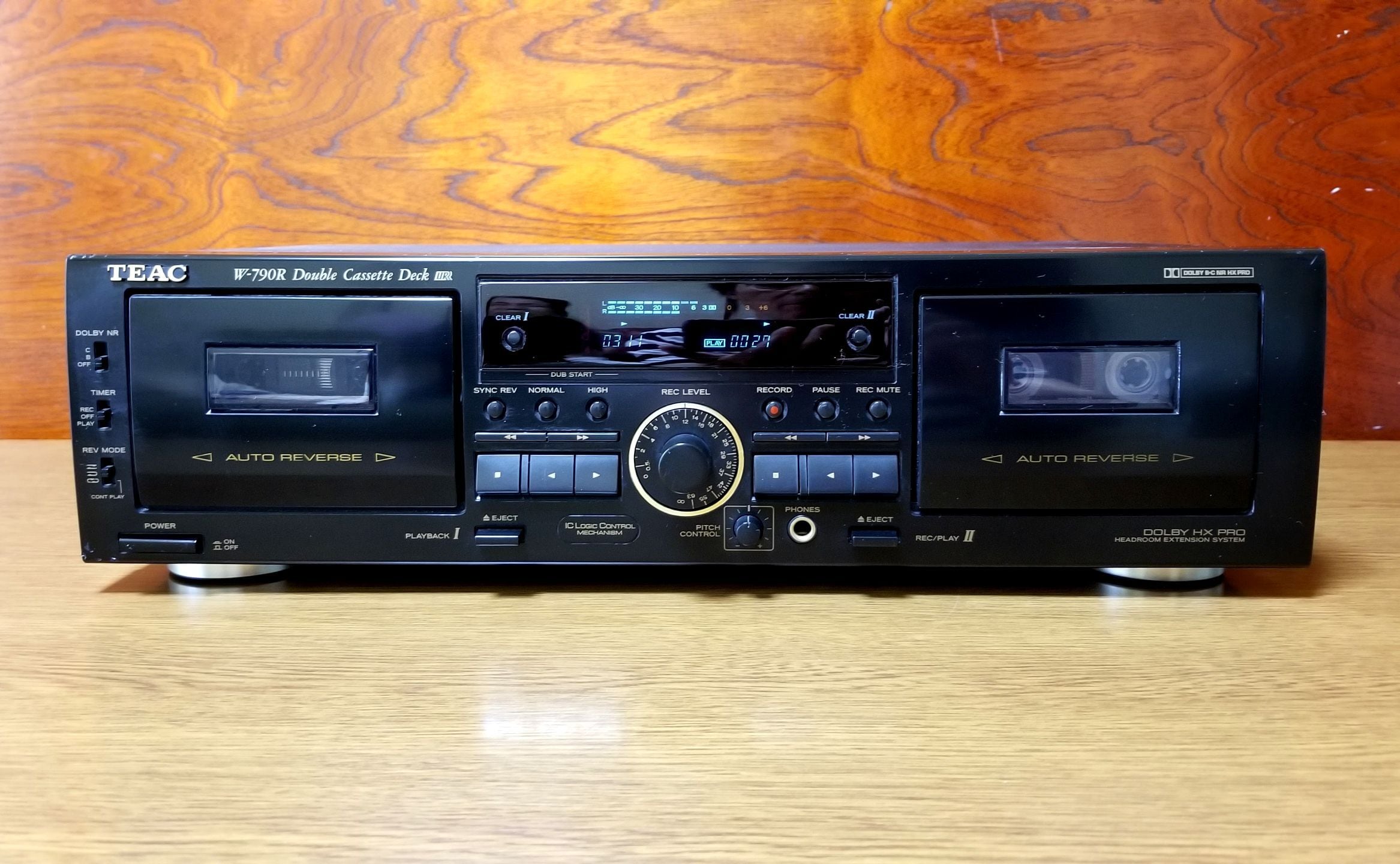 オートリバース ダブルカセットテープデッキ TEAC W-790R-1 完動品