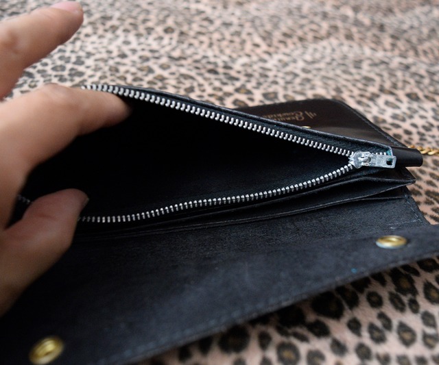 70s VINTAGE COWHIDE BIKER WALLET