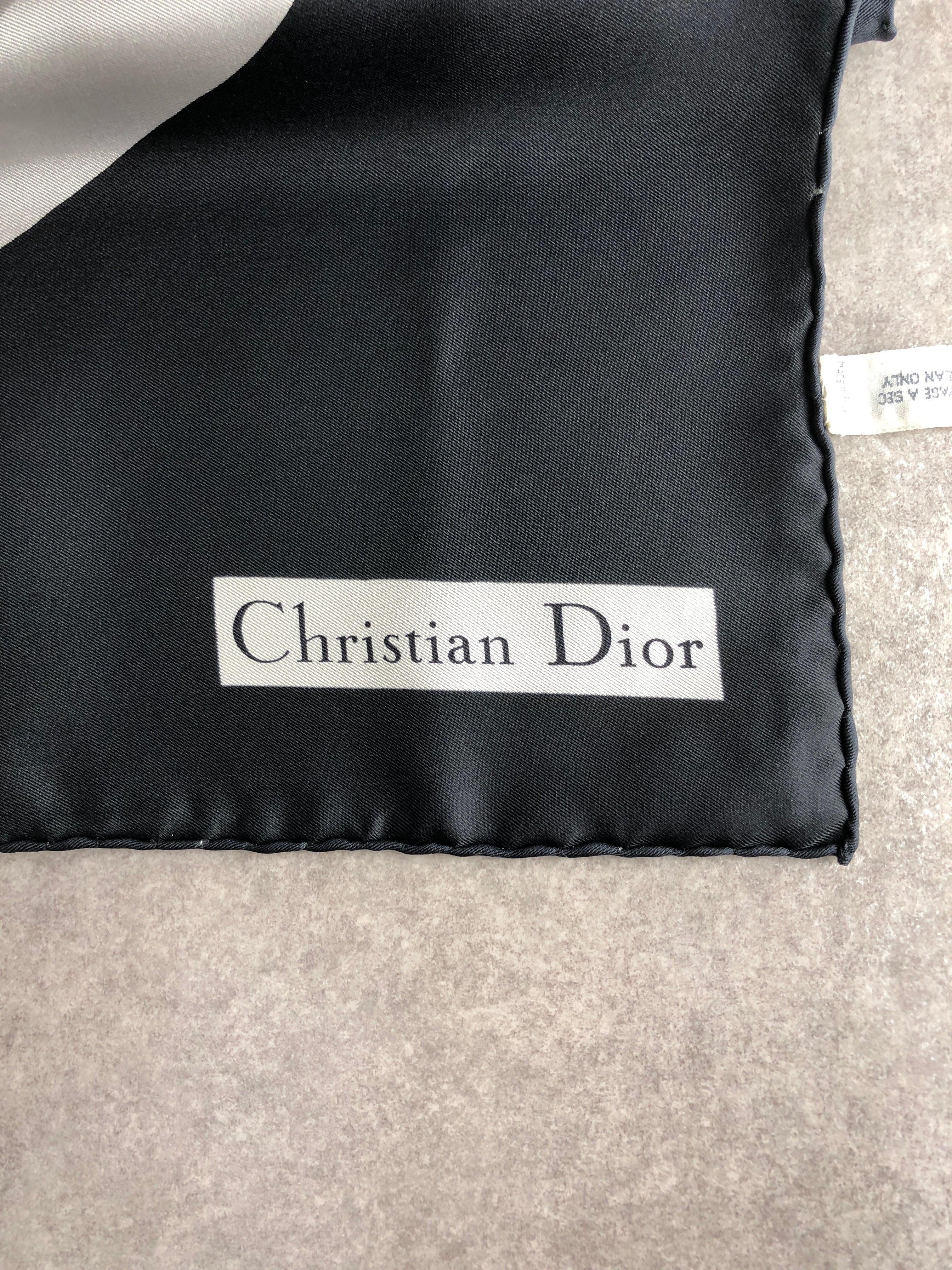 Christian Dior クリスチャン ディオール スカーフ ブラック Dロゴ