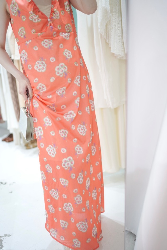 bouquet orange dress