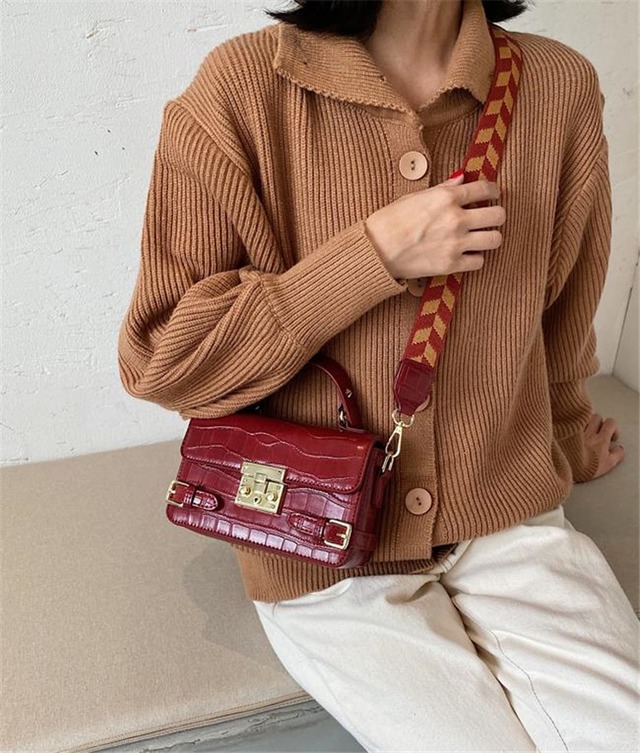 早い者勝ち ブロードバンド クロスボディバッグ テクスチャ 気質 ハンドバッグ