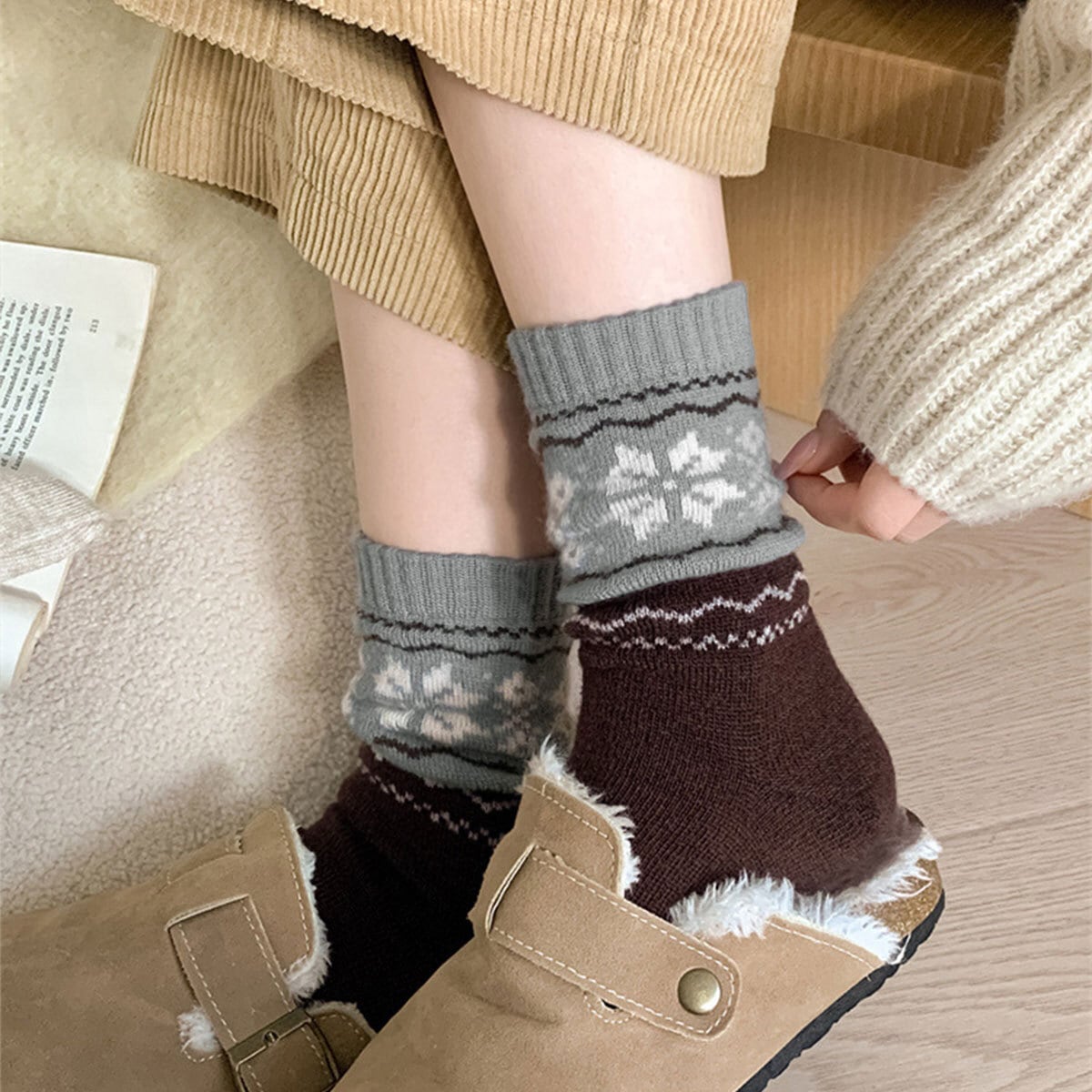 ソックス ノルディック柄 4足セット レディース 韓国 靴下 秋冬 暖かい 厚手 おしゃれ 大人 かわいい カジュアル レトロ ルームソックス 冷え対策 柔らかい 伸縮性 大人可愛い 大人女子