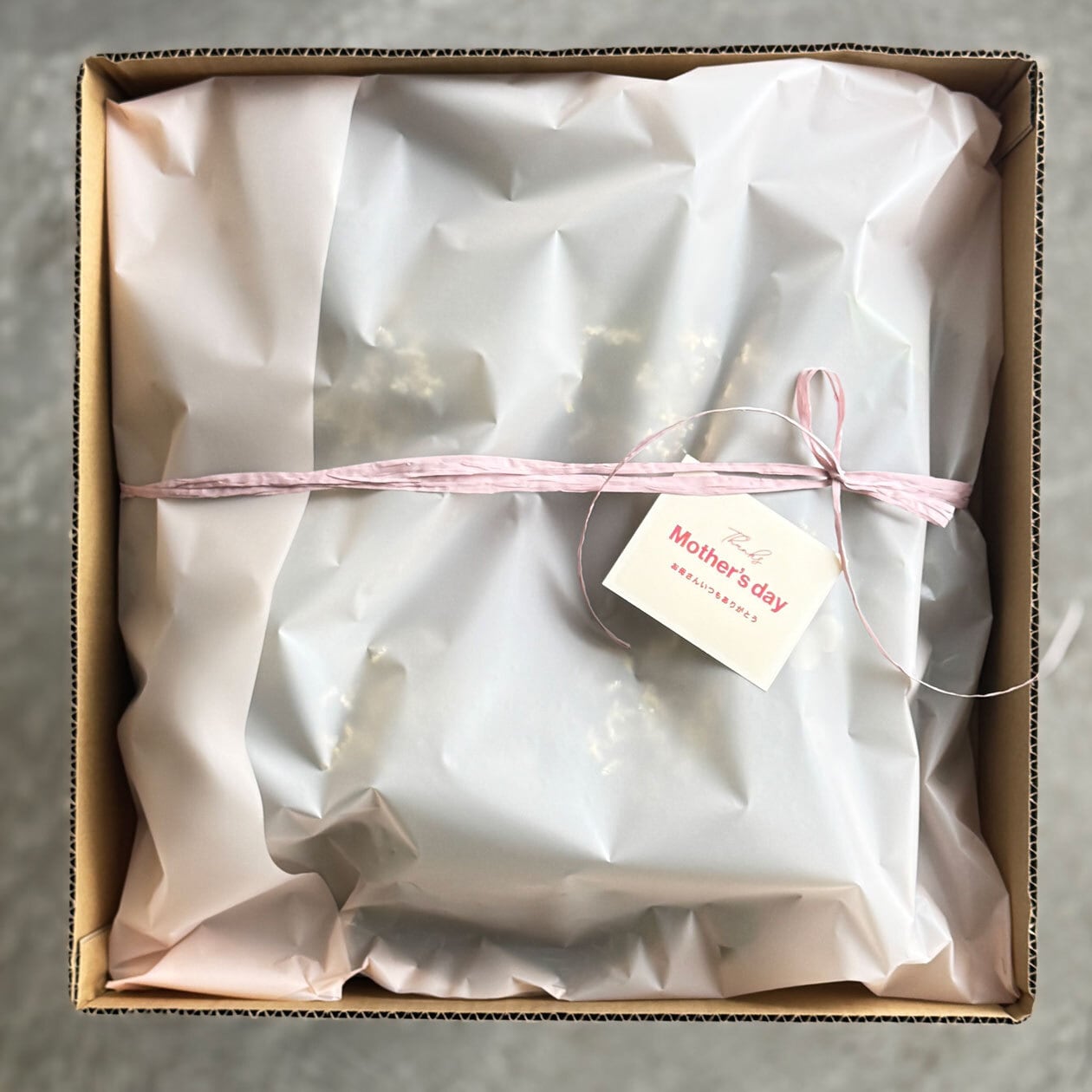 森のお友達　プレゼントをお届けに〰️♥クリスマスリース　フレッシュ 楽天市場】当店 ハンドメイド 森のリース＊森の贈り物＊直径約20cm
