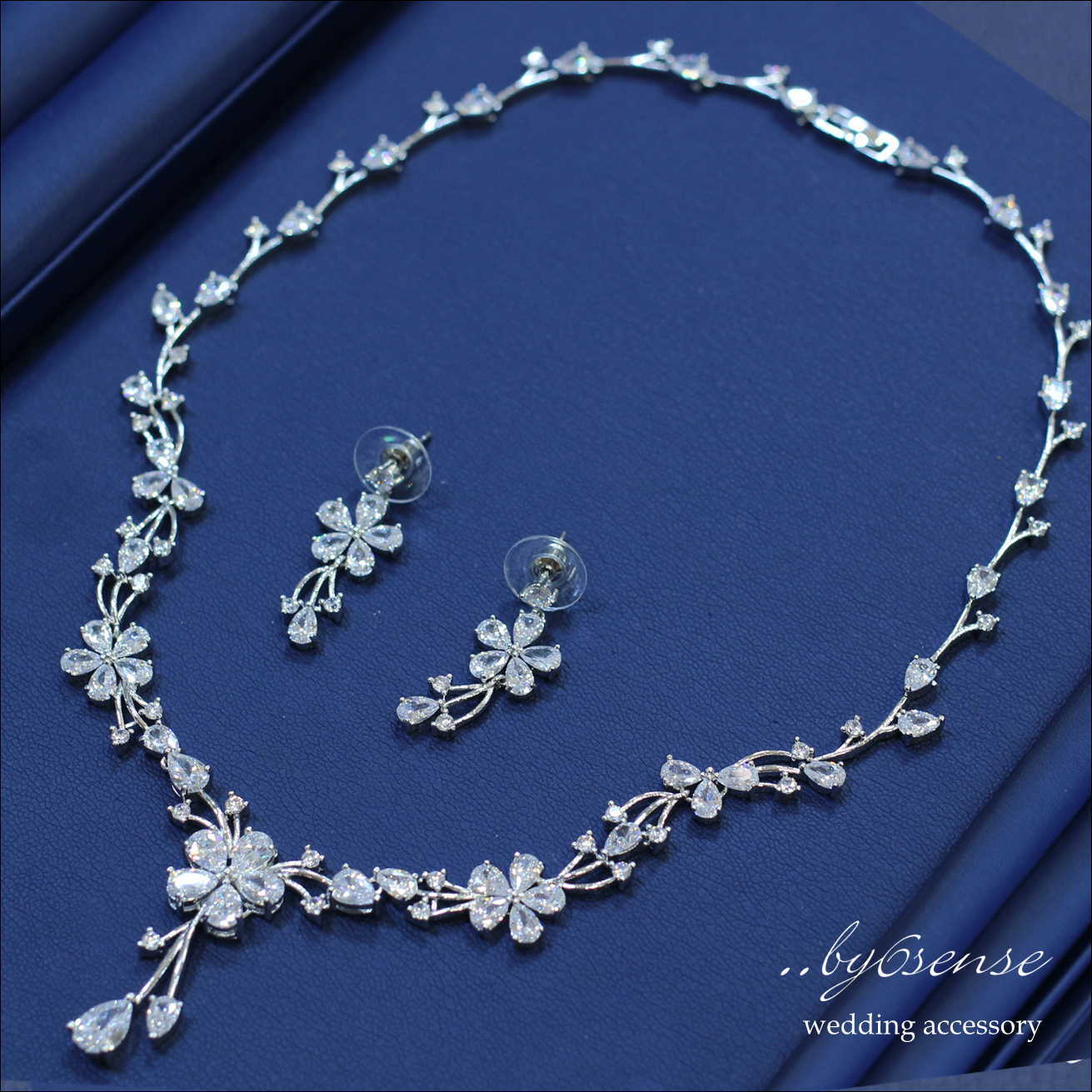 フェッテ・ネックレス・イヤリングorピアスセット ウェディングアクセサリー czダイヤ (npe0015)