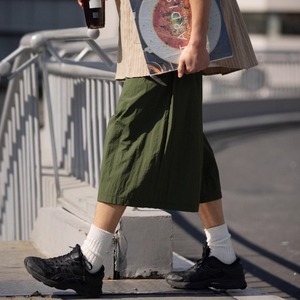 ワイドレッグ7分丈薄手ナイロンパンツ　0713