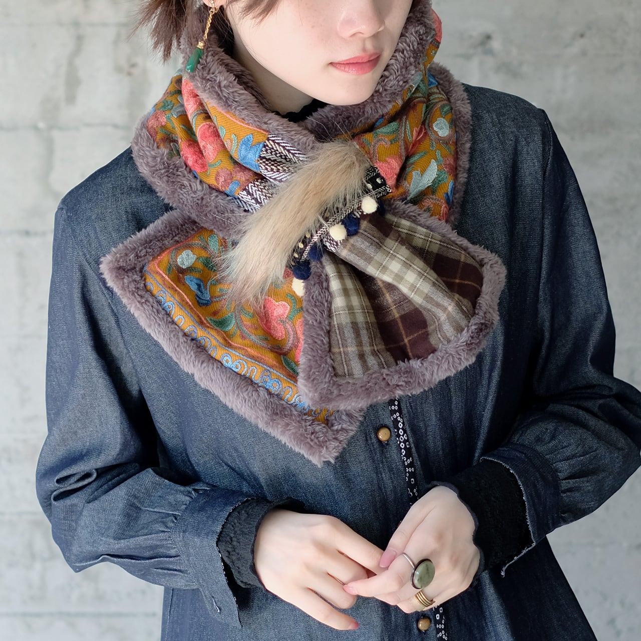 復刻再販】主役級マフラー！柄生地パッチワーク大判ストール（22w-18