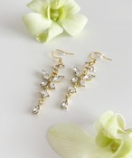 S I U R | butterfly tiera earring / pierce