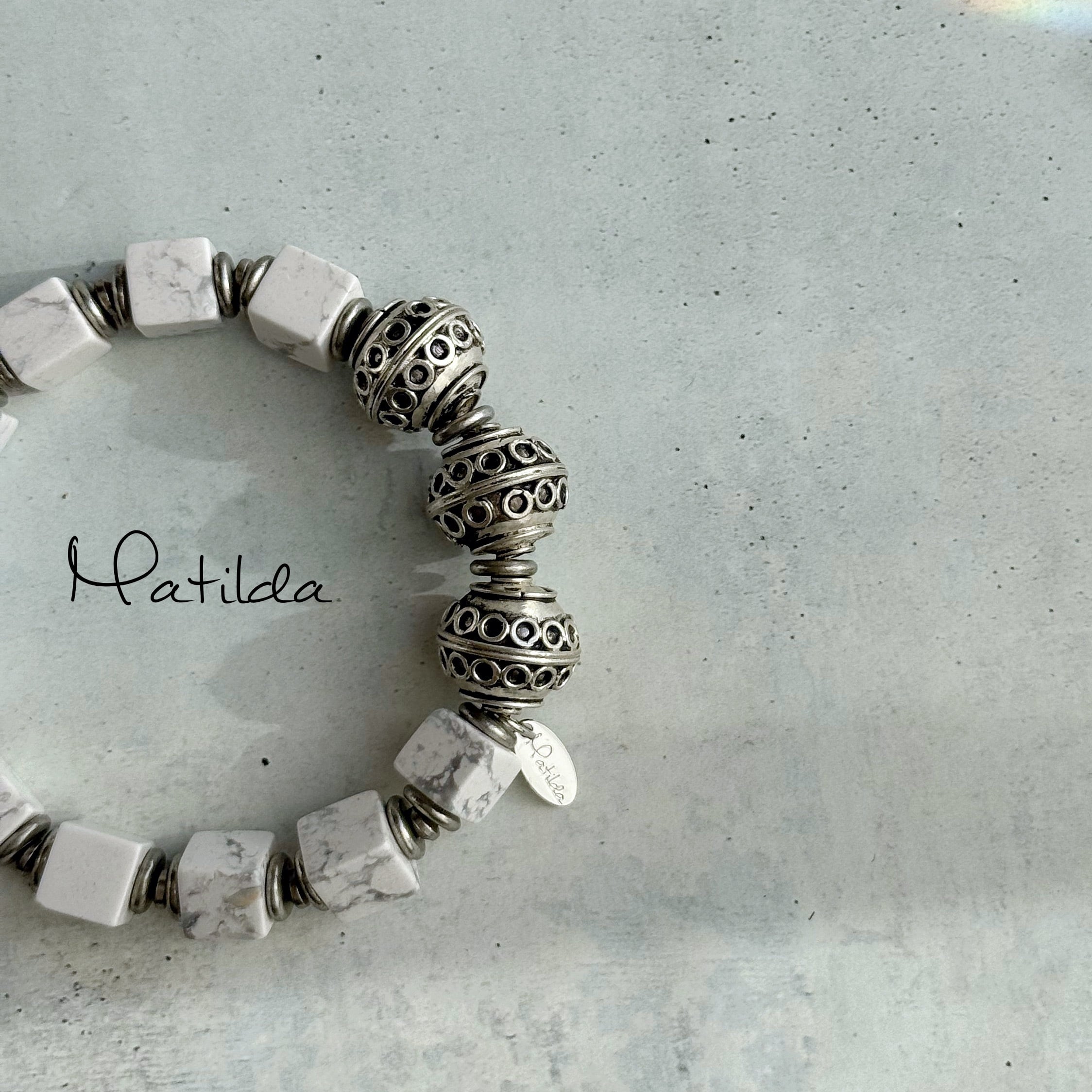tumble bracelet(ハウライト)