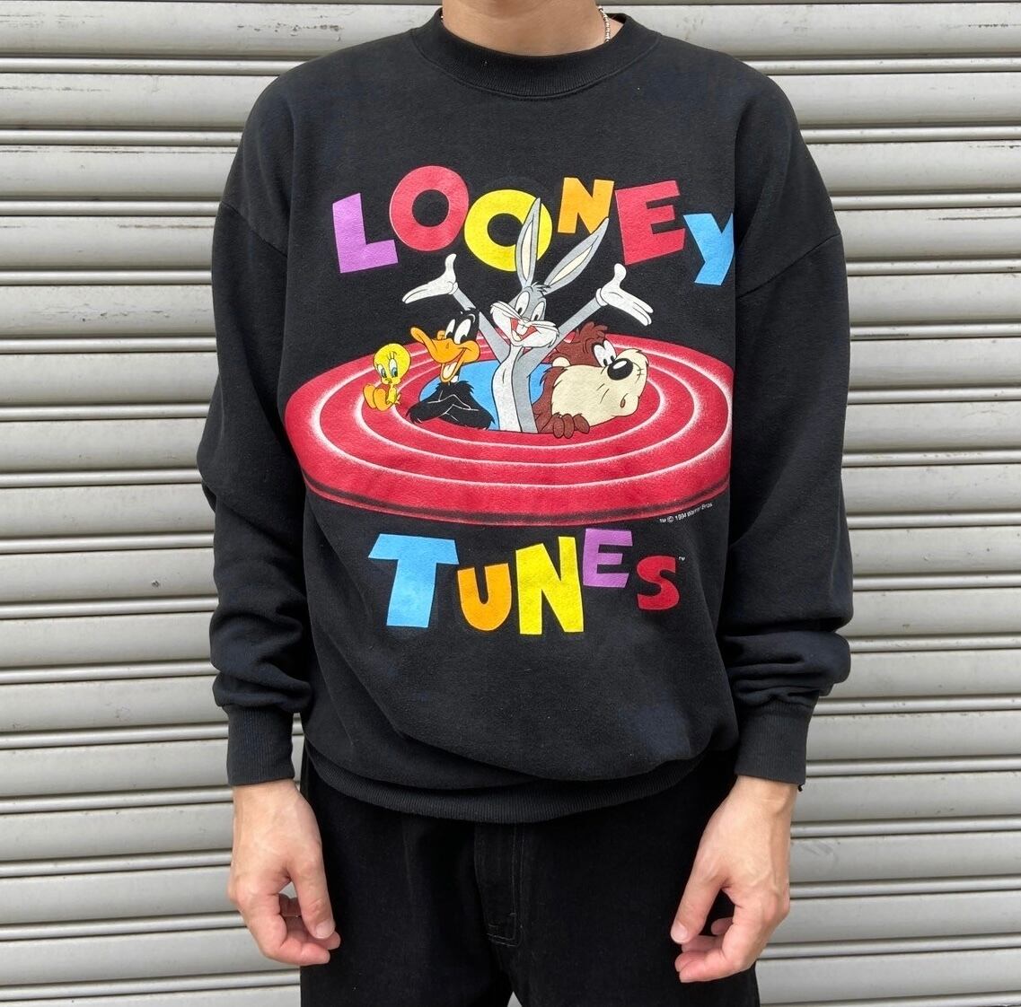 90s ルーニーテューンズ キャラクタースウェット ブラック L相当 90s ルーニーテューンズ キャラクタースウェット ブラック L相当
