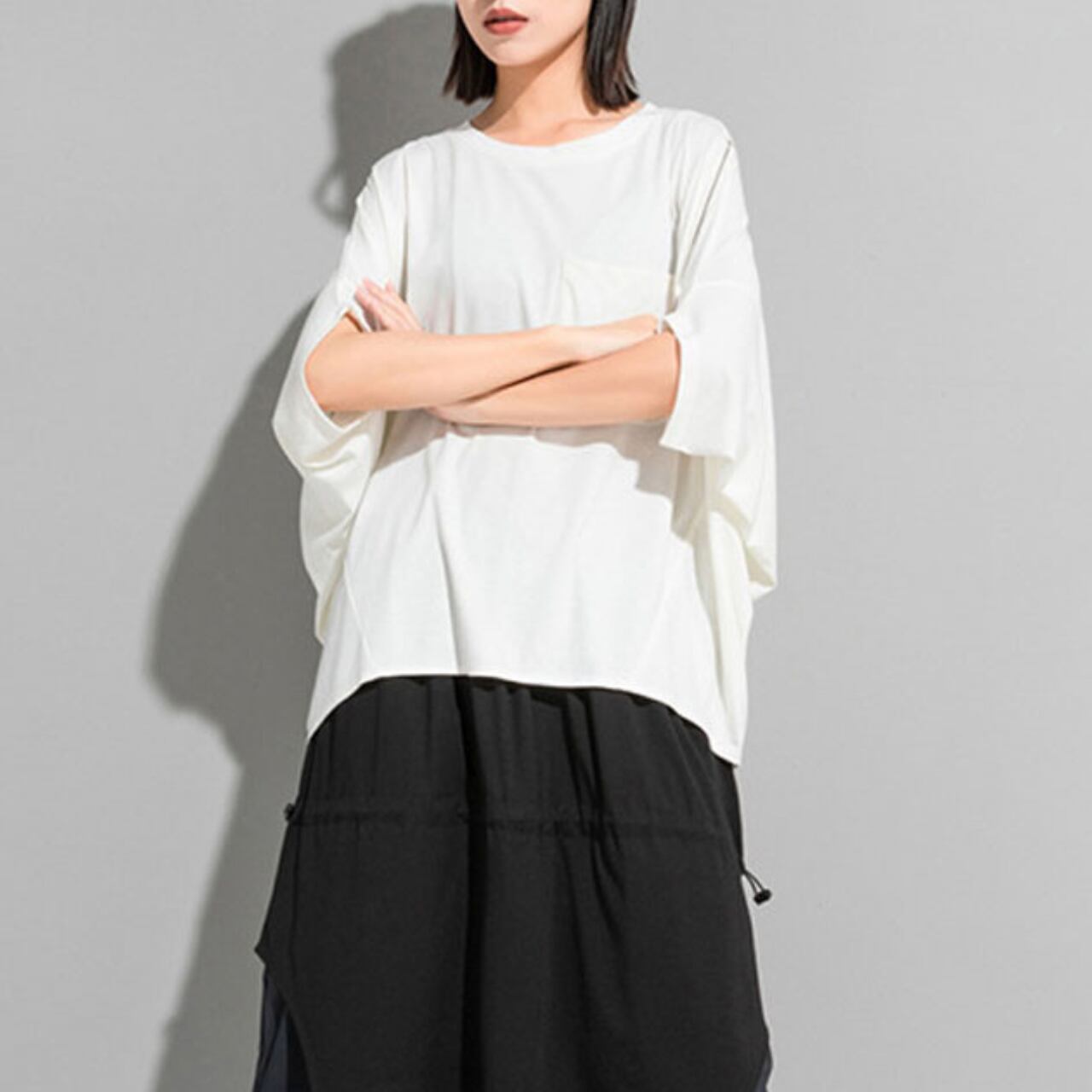 Loose Silhouette Dolman Sleeve Top with Pockets 00131