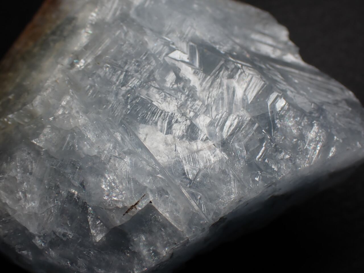 ユタ州産 セレスタイト/Celestite 原石 A-CLT068 | 鉱物・天然石のお店