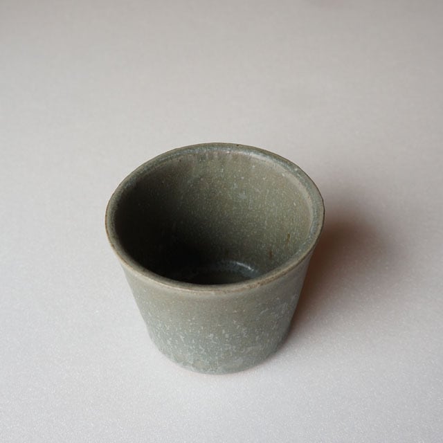 中国大明成化年製猪口蕎麦陶器 骨董品 時代物 高さ8.5cmx口径10cm 中国大明成化年製猪口蕎麦陶器 骨董品 時代物 高さ8.5cmx