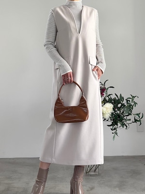 mink chair　ウール調ジャージVネックジャンスカート