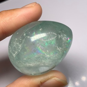 T29.虹有り、優しい色合いフローライトたまご