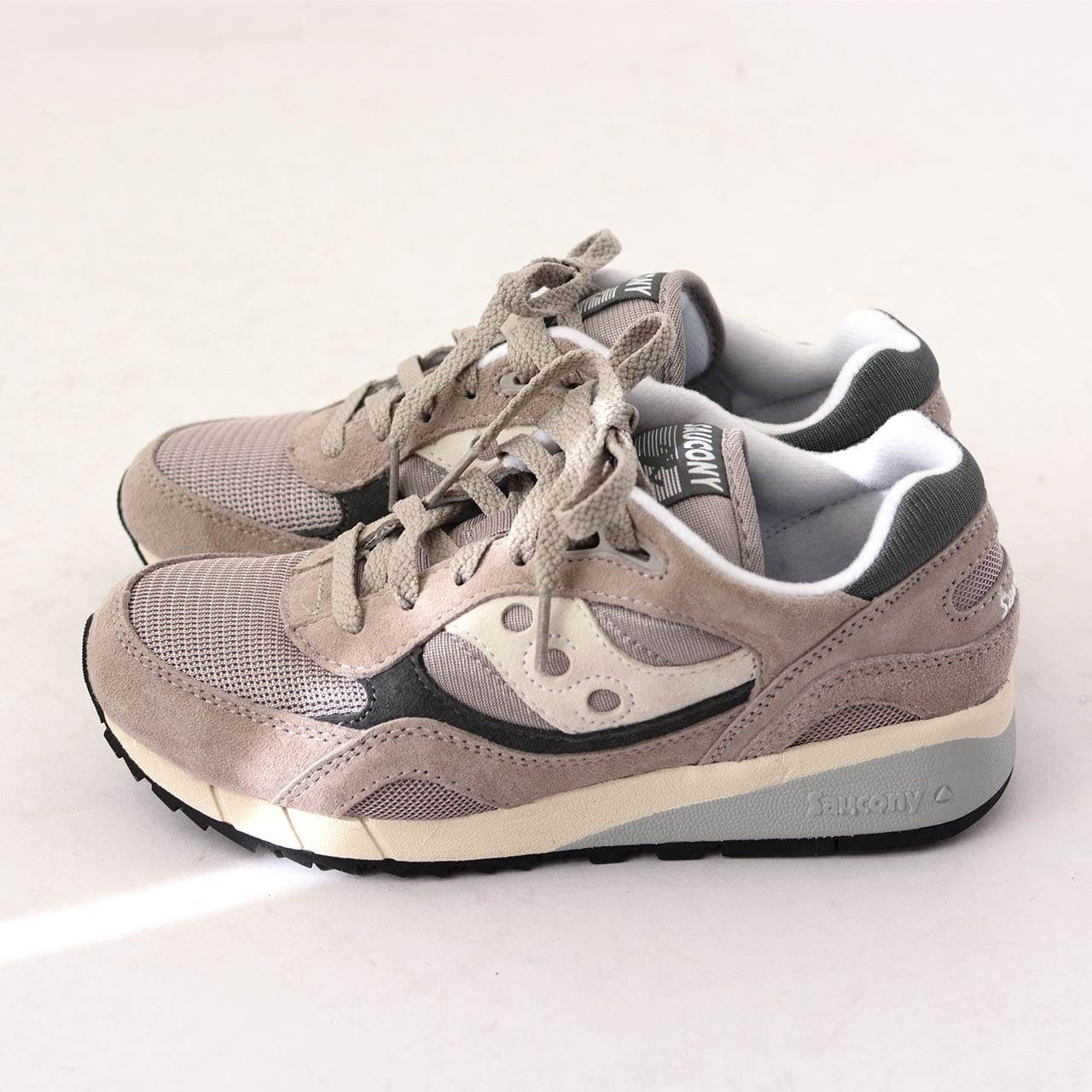 Saucony サッカニー メンズ スニーカー 【Saucony Shadow 6000 Premium