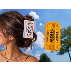 Z11 - American Playful Hair Clip