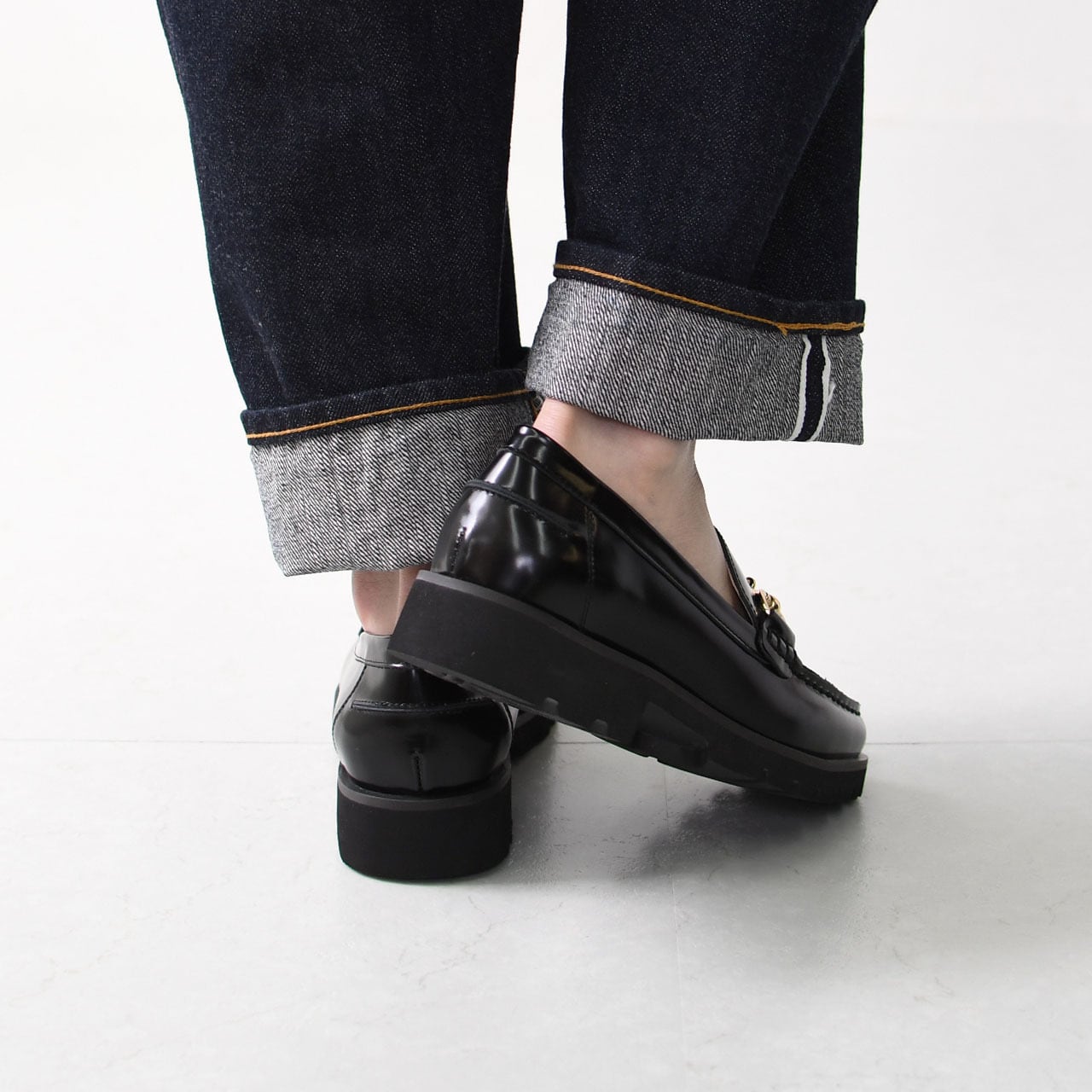 ARTESANOS [アルテサノス] 牛革ビットコインローファー [GU12-312-10F