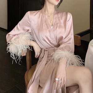 フェザー付きフェミニンシルクローブ【セレクト商品】 [Mellifluous / メリフルアス]