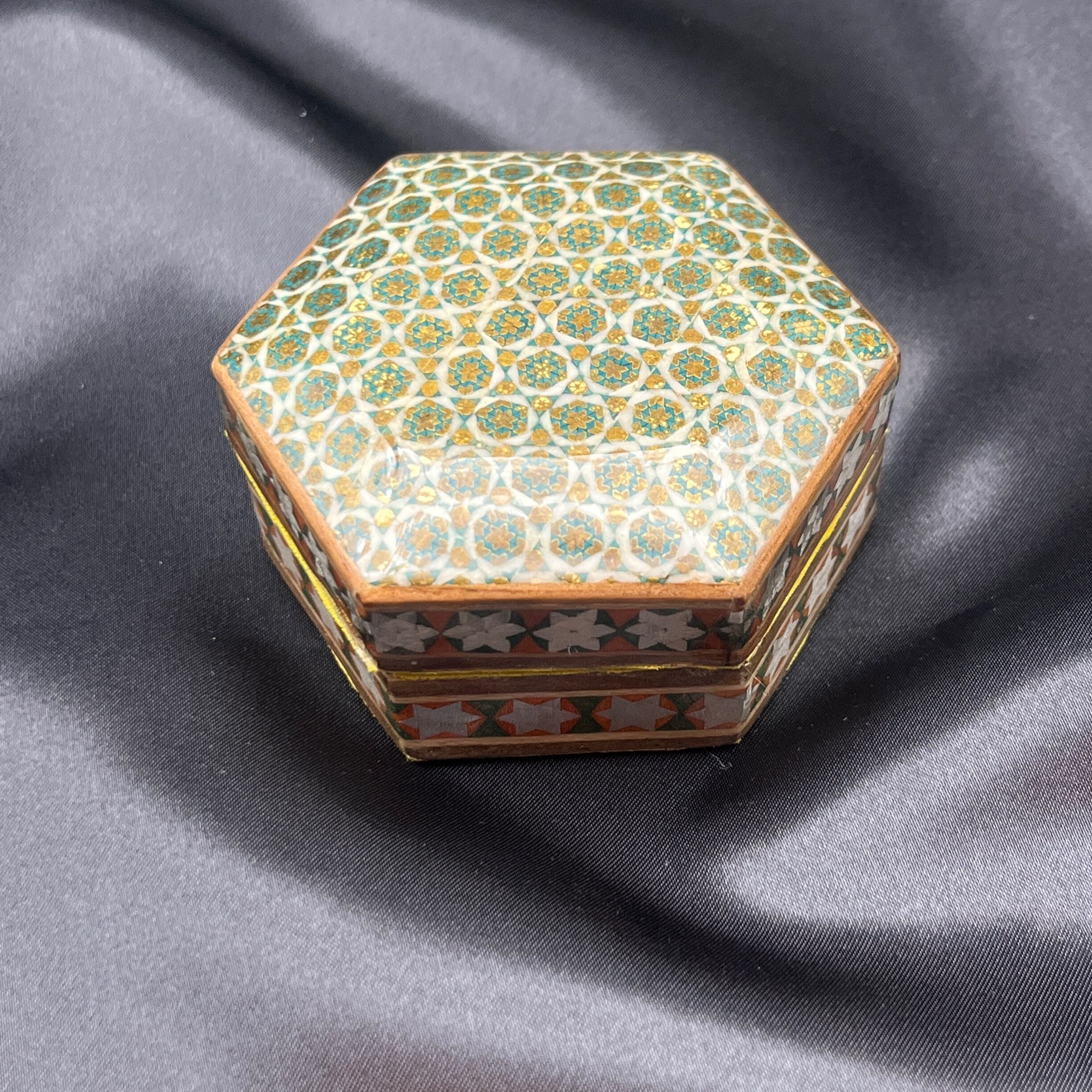 ③ ペルシャ 伝統工芸 ハータム カーリー 寄木細工 象嵌 ボックス 小物