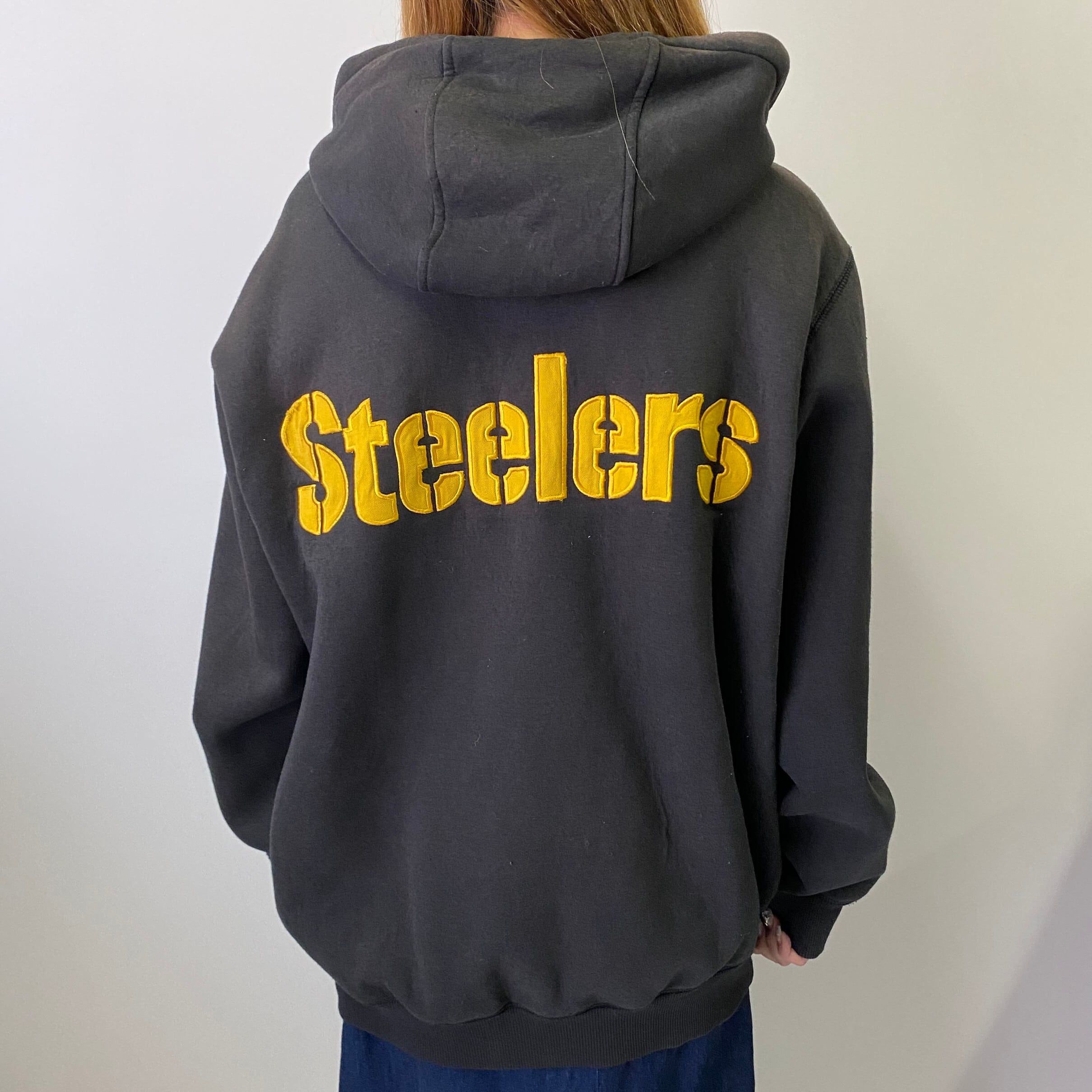 《激かわ》Steelers NFL パーカー　M☆ブラック　黒　デカロゴ　刺繍